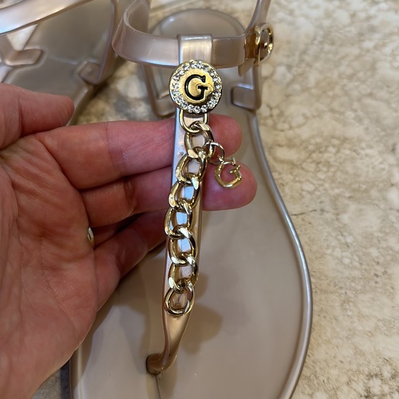 Guess Sandals for women   “Appear” Gold Jelly Sandals Size 8 women’s sandals - Picture 8 of 8